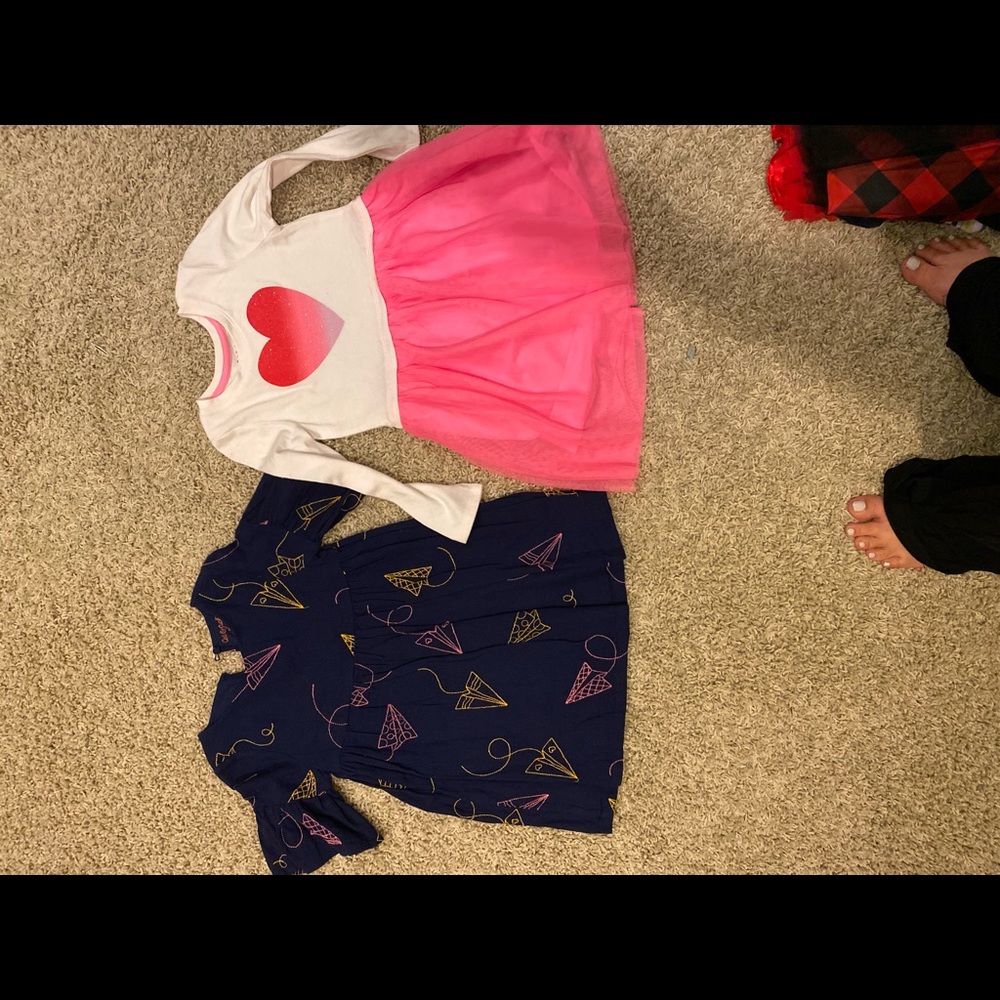 Girls dresses 4/5